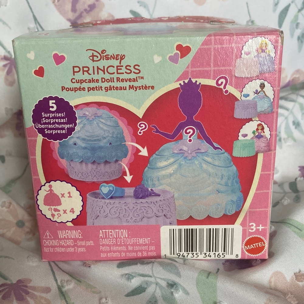Disney Princess Cupcake Doll Reveal surprise box